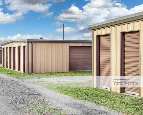 Source URL: https://cdnsc.rentcafe.com/dmslivecafe/3/1079267/1079267-1-3.jpg?width=-1&height=385&quality=80