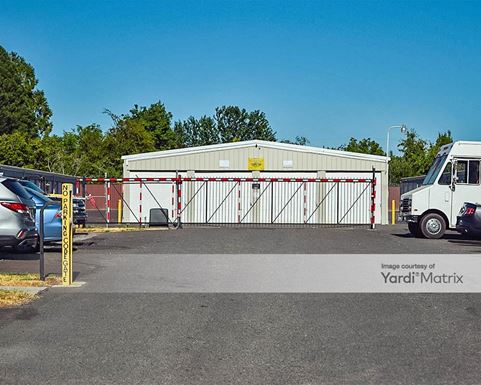 Source URL: https://cdnsc.rentcafe.com/dmslivecafe/3/1079284/1079284-1-2.jpg?width=-1&height=385&quality=80