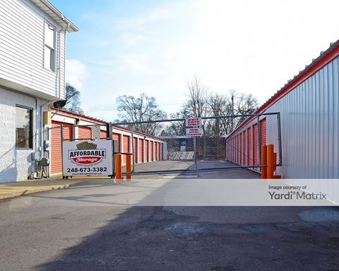 Source URL: https://cdnsc.rentcafe.com/dmslivecafe/3/1079315/1079315-1-4.jpg?width=-1&height=385&quality=80