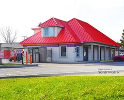 Image for Public Storage - 2745 Dixie Hwy, Waterford, MI