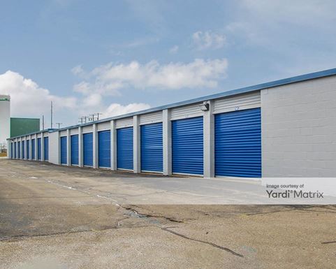 Source URL: https://cdnsc.rentcafe.com/dmslivecafe/3/1079326/1079326-1-4.jpg?width=-1&height=385&quality=80