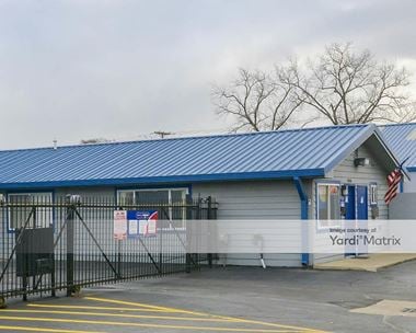 Storage Units for Rent available at 24040 Groesbeck Hwy, Warren, MI 48089