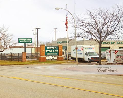 Source URL: https://cdnsc.rentcafe.com/dmslivecafe/3/1079371/1079371-1-4.jpg?width=-1&height=385&quality=80