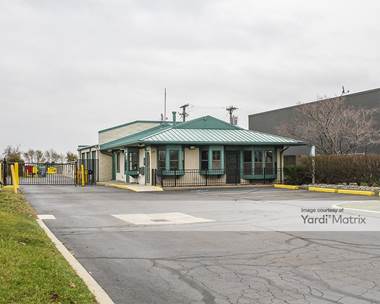 Storage Units for Rent available at 1150 Coolidge Hwy, Troy, MI 48084