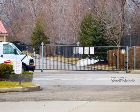 Source URL: https://cdnsc.rentcafe.com/dmslivecafe/3/1079377/1079377-1-2.jpg?width=-1&height=385&quality=80