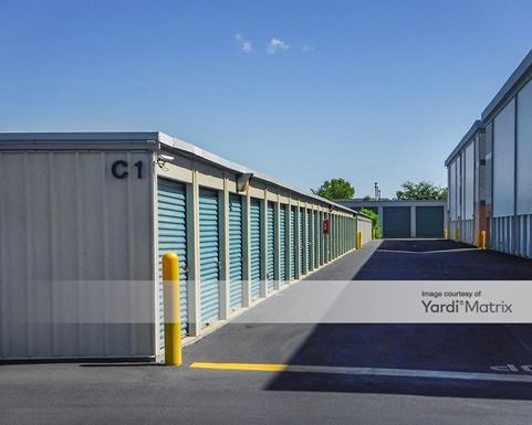 Source URL: https://cdnsc.rentcafe.com/dmslivecafe/3/1079489/1079489-1-2.jpg?width=-1&height=385&quality=80