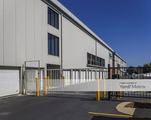 Source URL: https://cdnsc.rentcafe.com/dmslivecafe/3/1079489/1079489-1-4.jpg?width=-1&height=385&quality=80