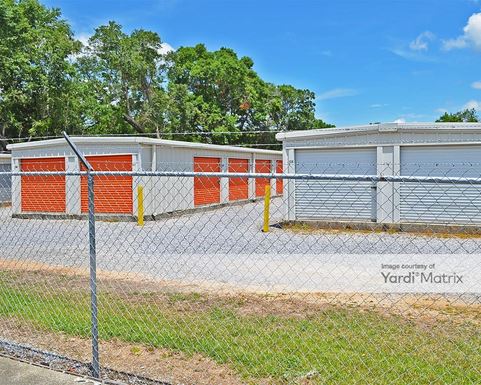 Source URL: https://cdnsc.rentcafe.com/dmslivecafe/3/1079494/1079494-1-4.jpg?width=-1&height=385&quality=80