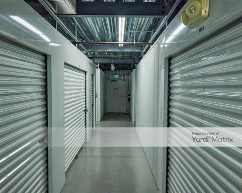 Source URL: https://cdnsc.rentcafe.com/dmslivecafe/3/1079495/1079495-1-4.jpg?width=-1&height=385&quality=80