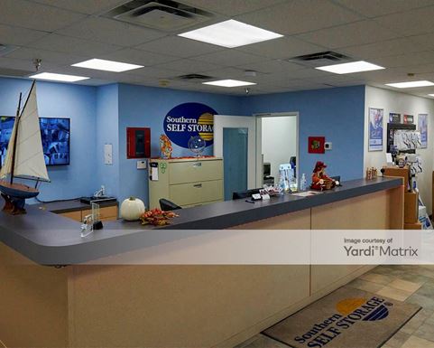 Source URL: https://cdnsc.rentcafe.com/dmslivecafe/3/1079495/1079495-1-5.jpg?width=-1&height=385&quality=80