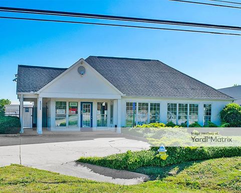 Source URL: https://cdnsc.rentcafe.com/dmslivecafe/3/1079504/1079504-1-4.jpg?width=-1&height=385&quality=80