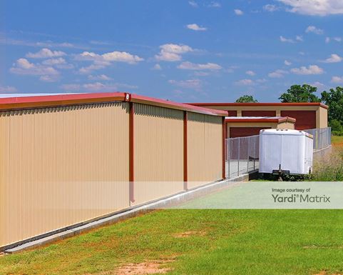 Source URL: https://cdnsc.rentcafe.com/dmslivecafe/3/1079505/1079505-1-4.jpg?width=-1&height=385&quality=80