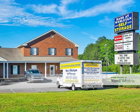 Source URL: https://cdnsc.rentcafe.com/dmslivecafe/3/1079512/1079512-1-3.jpg?width=-1&height=385&quality=80