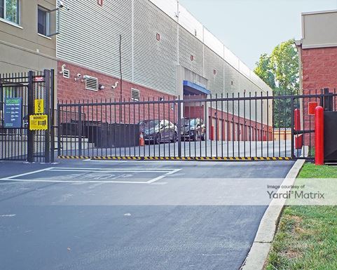 Source URL: https://cdnsc.rentcafe.com/dmslivecafe/3/1079558/1079558-1-3.jpg?width=-1&height=385&quality=80