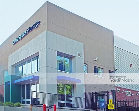 Source URL: https://cdnsc.rentcafe.com/dmslivecafe/3/1079558/1079558-1-4.jpg?width=-1&height=385&quality=80