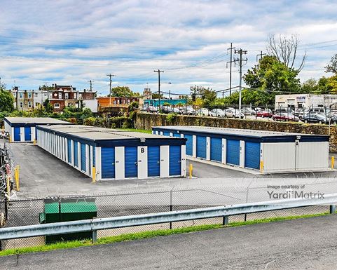 Source URL: https://cdnsc.rentcafe.com/dmslivecafe/3/1079563/1079563-1-2.jpg?width=-1&height=385&quality=80