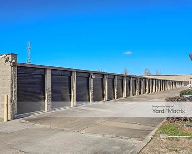 Storage Units for Rent available at 130 Centre Street, Ridgeland, MS 39157