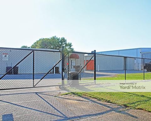 Source URL: https://cdnsc.rentcafe.com/dmslivecafe/3/1079624/1079624-1-4.jpg?width=-1&height=385&quality=80