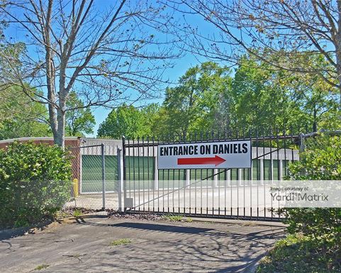 Source URL: https://cdnsc.rentcafe.com/dmslivecafe/3/1079633/1079633-1-5.jpg?width=-1&height=385&quality=80