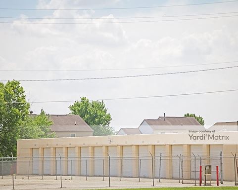 Source URL: https://cdnsc.rentcafe.com/dmslivecafe/3/1079645/1079645-1-4.jpg?width=-1&height=385&quality=80