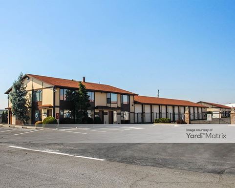 Source URL: https://cdnsc.rentcafe.com/dmslivecafe/3/1079704/1079704-1-3.jpg?width=-1&height=385&quality=80