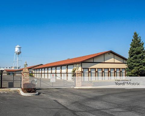 Source URL: https://cdnsc.rentcafe.com/dmslivecafe/3/1079704/1079704-1-4.jpg?width=-1&height=385&quality=80