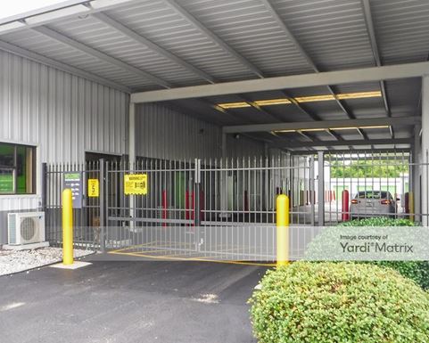 Source URL: https://cdnsc.rentcafe.com/dmslivecafe/3/1079712/1079712-1-2.jpg?width=-1&height=385&quality=80