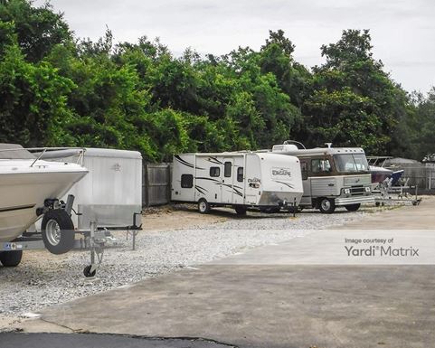 Source URL: https://cdnsc.rentcafe.com/dmslivecafe/3/1079712/1079712-1-6.jpg?width=-1&height=385&quality=80