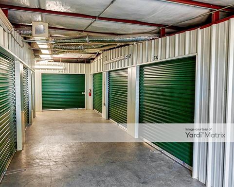 Source URL: https://cdnsc.rentcafe.com/dmslivecafe/3/1079722/1079722-1-5.jpg?width=-1&height=385&quality=80