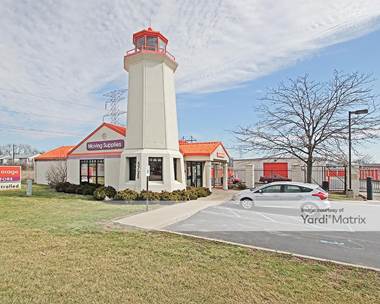 Storage Units for Rent available at 5725 Georgetown Road, Indianapolis, IN 46254