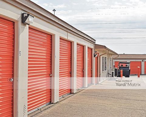 Source URL: https://cdnsc.rentcafe.com/dmslivecafe/3/1079806/1079806-1-3.jpg?width=-1&height=385&quality=80