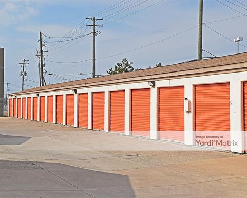 Source URL: https://cdnsc.rentcafe.com/dmslivecafe/3/1079806/1079806-1-5.jpg?width=-1&height=385&quality=80