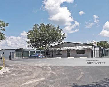 Storage Units for Rent available at 5860 SW 6th Place, Ocala, FL 34474