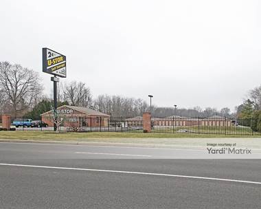 Storage Units for Rent available at 334 North Mitthoeffer Road, Indianapolis, IN 46229