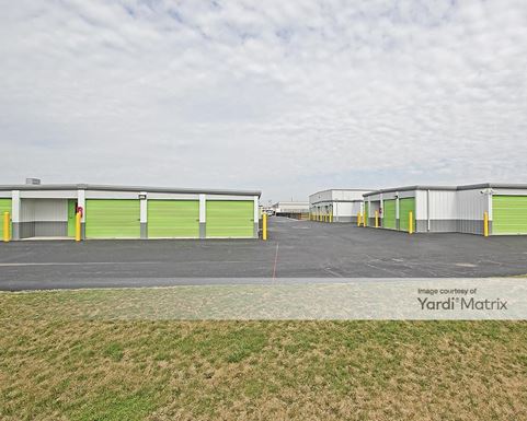 Source URL: https://cdnsc.rentcafe.com/dmslivecafe/3/1079916/1079916-1-4.jpg?width=-1&height=385&quality=80