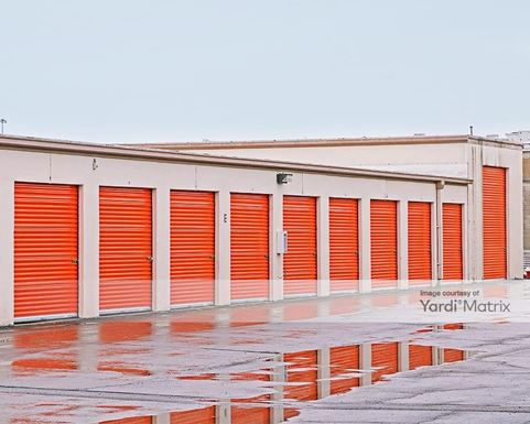 Source URL: https://cdnsc.rentcafe.com/dmslivecafe/3/1079981/1079981-1-4.jpg?width=-1&height=385&quality=80