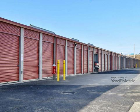 Source URL: https://cdnsc.rentcafe.com/dmslivecafe/3/1079983/1079983-1-3.jpg?width=-1&height=385&quality=80