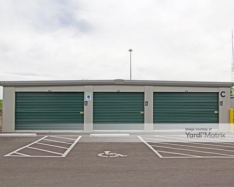 Source URL: https://cdnsc.rentcafe.com/dmslivecafe/3/1079993/1079993-1-4.jpg?width=-1&height=385&quality=80