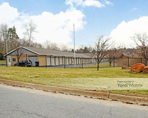 Source URL: https://cdnsc.rentcafe.com/dmslivecafe/3/1080010/1080010-1-3.jpg?width=-1&height=385&quality=80