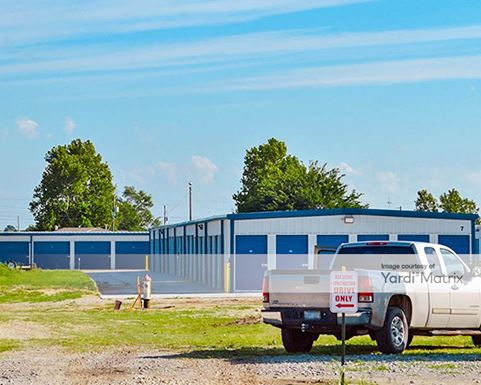 Source URL: https://cdnsc.rentcafe.com/dmslivecafe/3/1080043/1080043-1-2.jpg?width=-1&height=385&quality=80