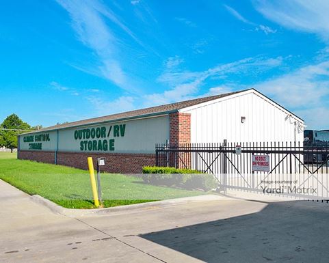 Source URL: https://cdnsc.rentcafe.com/dmslivecafe/3/1080043/1080043-1-5.jpg?width=-1&height=385&quality=80