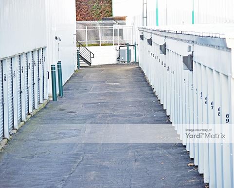 Source URL: https://cdnsc.rentcafe.com/dmslivecafe/3/1080185/1080185-1-4.jpg?width=-1&height=385&quality=80