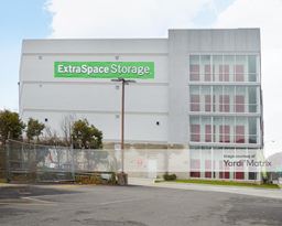 Image for Extra Space Storage - 880 Saw Mill Run Blvd, Pittsburgh, PA