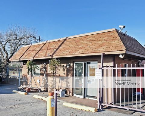 Source URL: https://cdnsc.rentcafe.com/dmslivecafe/3/1080223/1080223-1-1.jpg?width=-1&height=385&quality=80