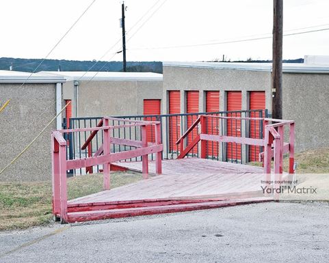 Source URL: https://cdnsc.rentcafe.com/dmslivecafe/3/1080229/1080229-1-4.jpg?width=-1&height=385&quality=80