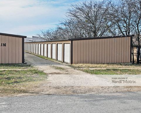 Source URL: https://cdnsc.rentcafe.com/dmslivecafe/3/1080241/1080241-1-4.jpg?width=-1&height=385&quality=80