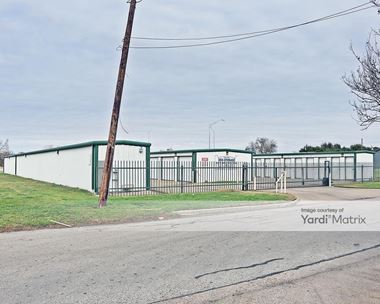 Storage Units for Rent available at 1215 Baylor Avenue, Waco, TX 76706