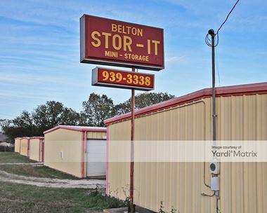 Storage Units for Rent available at 2406 South Interstate Highway 35, Belton, TX 76513