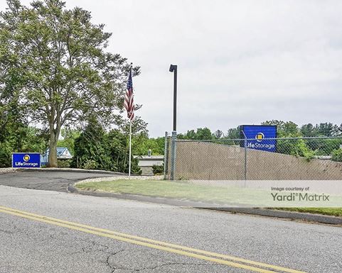 Source URL: https://cdnsc.rentcafe.com/dmslivecafe/3/1080283/1080283-1-2.jpg?width=-1&height=385&quality=80