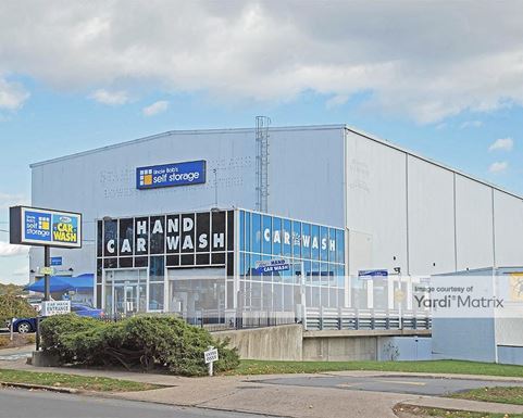 Source URL: https://cdnsc.rentcafe.com/dmslivecafe/3/1080297/1080297-1-5.jpg?width=-1&height=385&quality=80